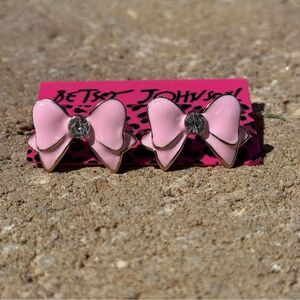 EARRINGS! Betsey Johnson Pink Bow Earrings BNWT